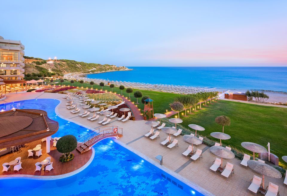 Rhodes Eco-Resort With a Private Pool that is Beachfront